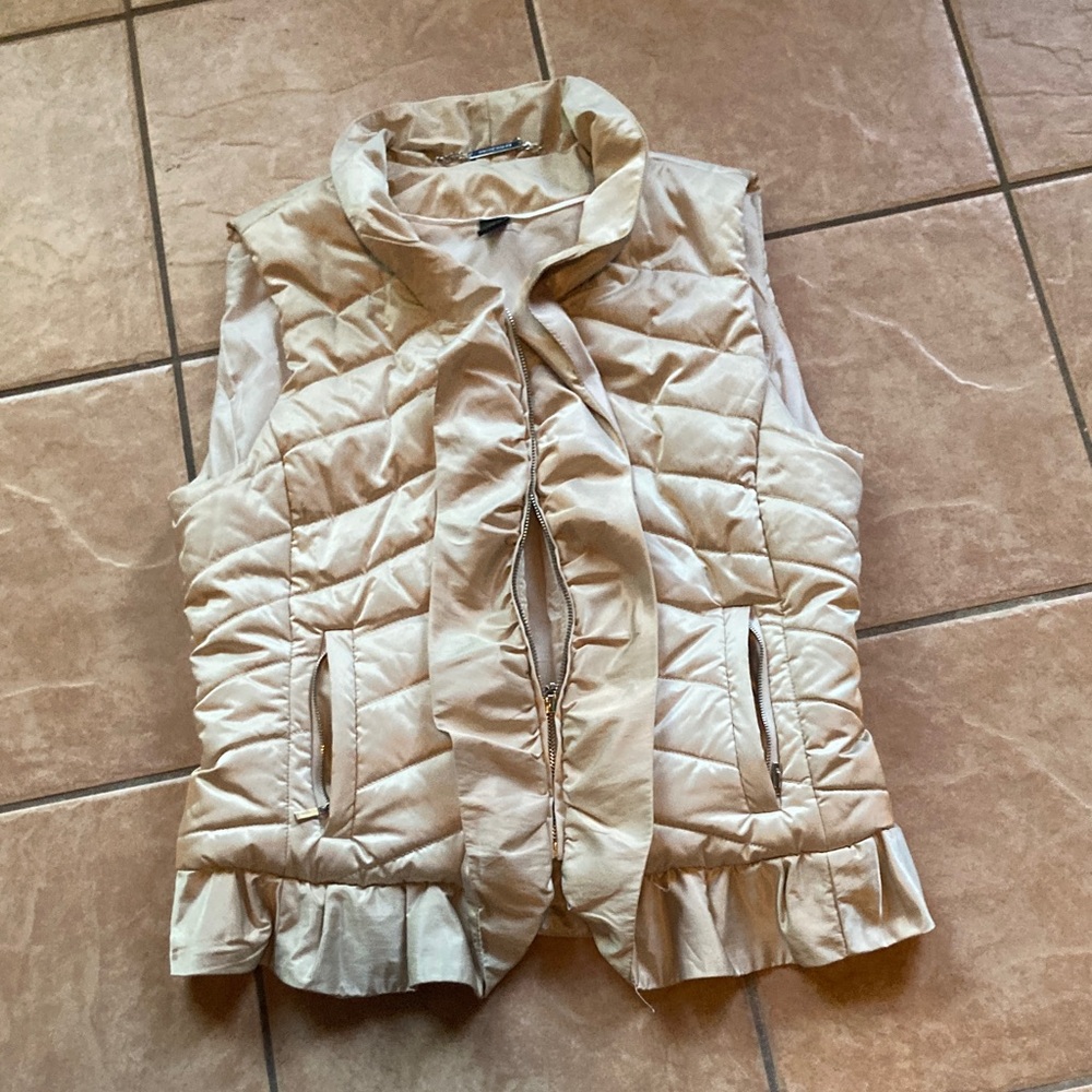 White House Black Market Cream Quilted vest